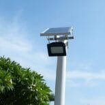 Refletor Solar LED 100w Auto Recarregável Branco Frio Prova D'água (2)